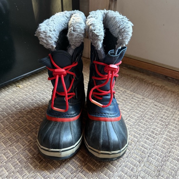 Sorel Kids Waterproof Insulated Winter Snow Boots – Navy/Red – Size 1 - Picture 2 of 6